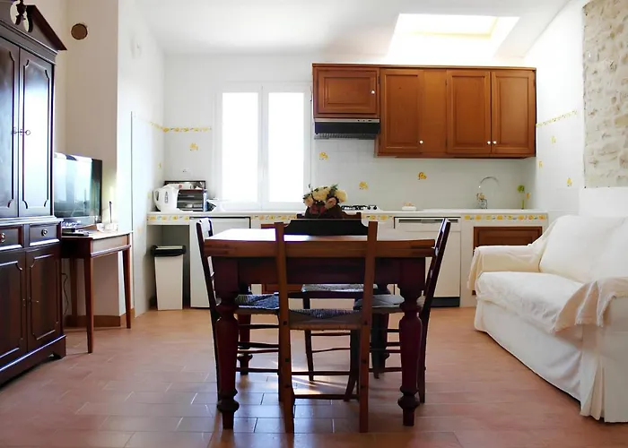 بيت للعطل Re Piano Le Colline *